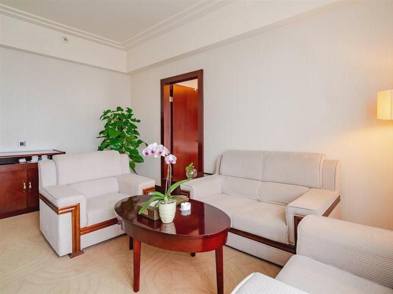 מלון Ramada Chengdu North מראה חיצוני תמונה