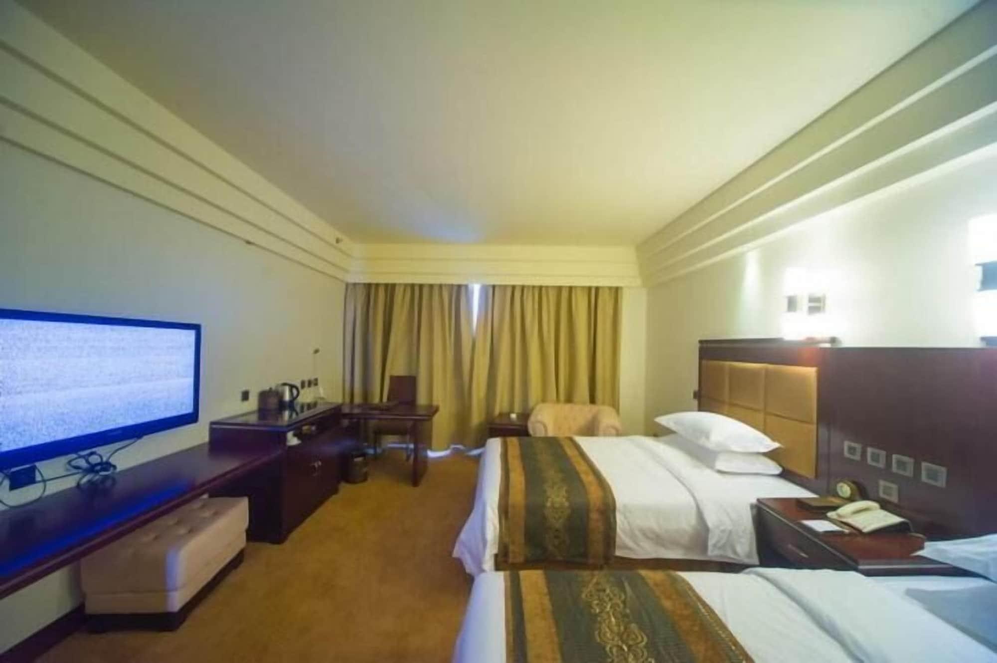 מלון Ramada Chengdu North מראה חיצוני תמונה