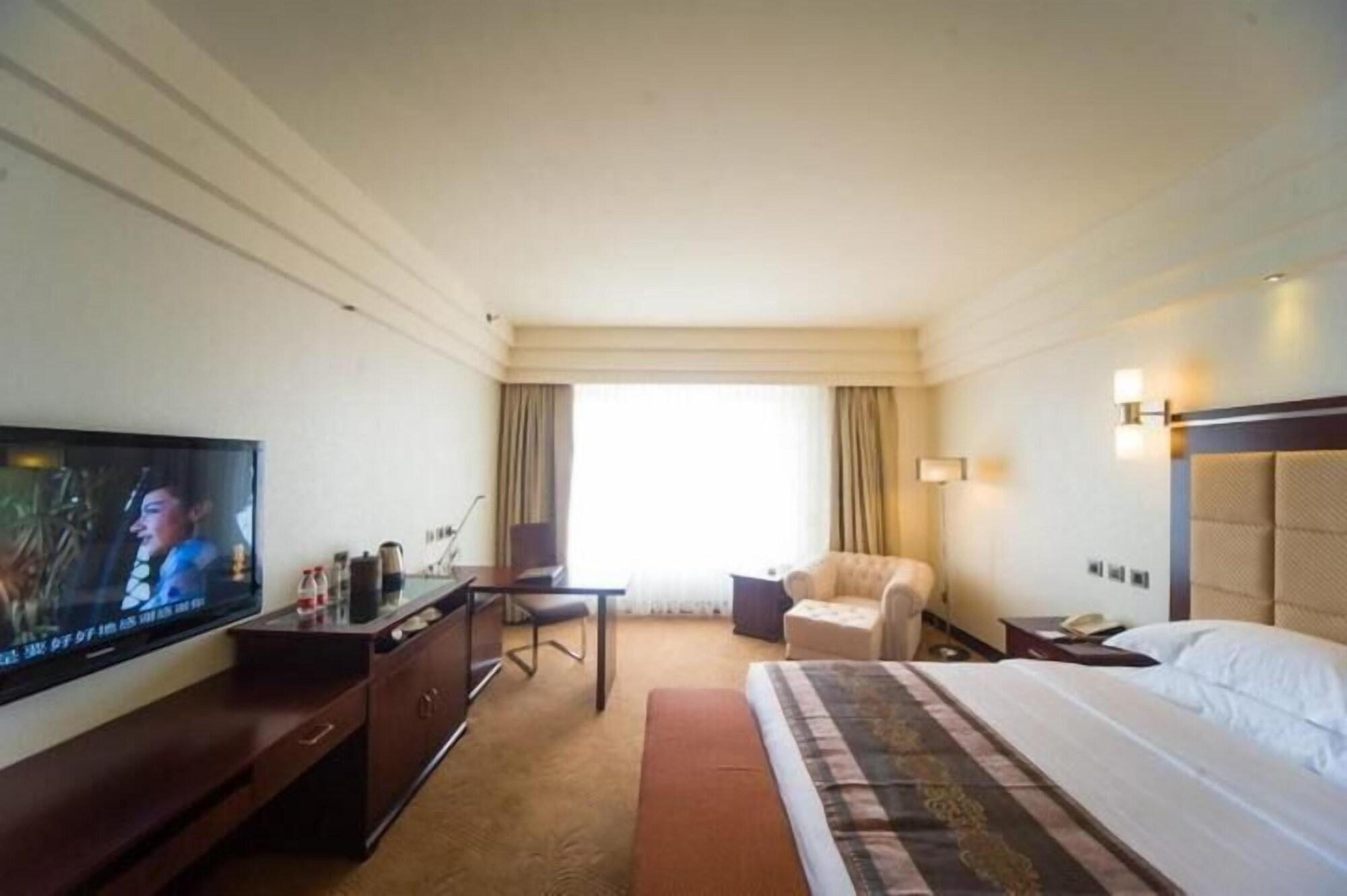 מלון Ramada Chengdu North מראה חיצוני תמונה
