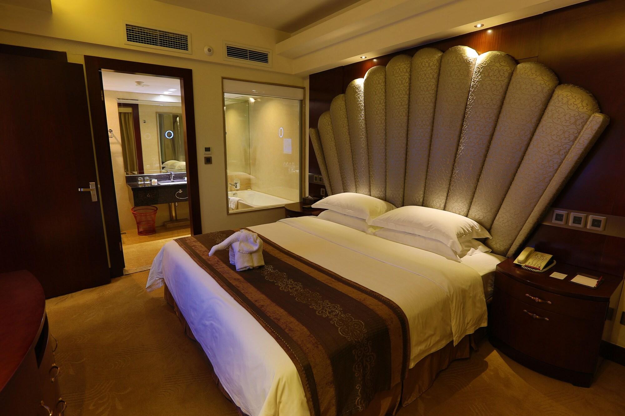 מלון Ramada Chengdu North מראה חיצוני תמונה