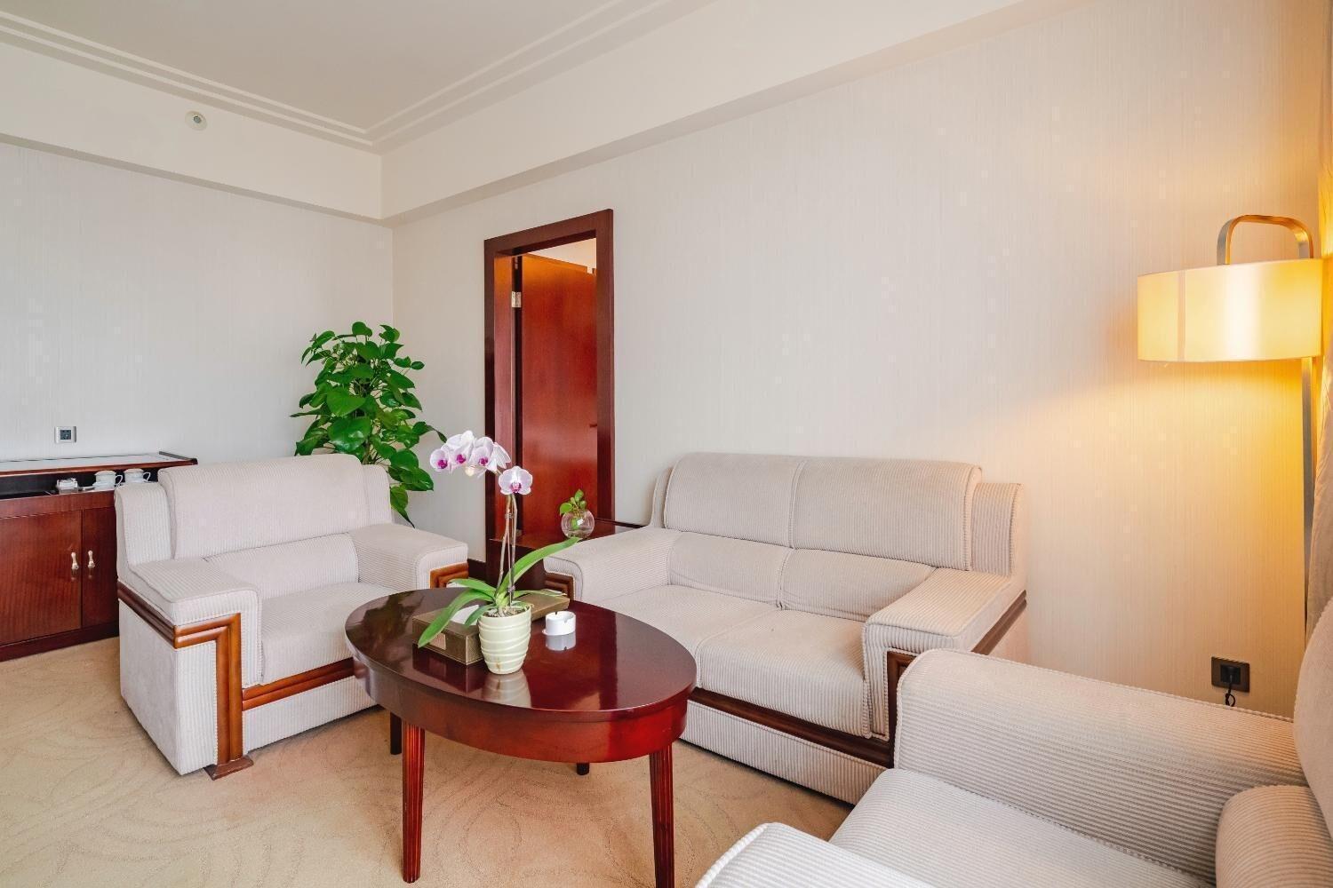 מלון Ramada Chengdu North מראה חיצוני תמונה