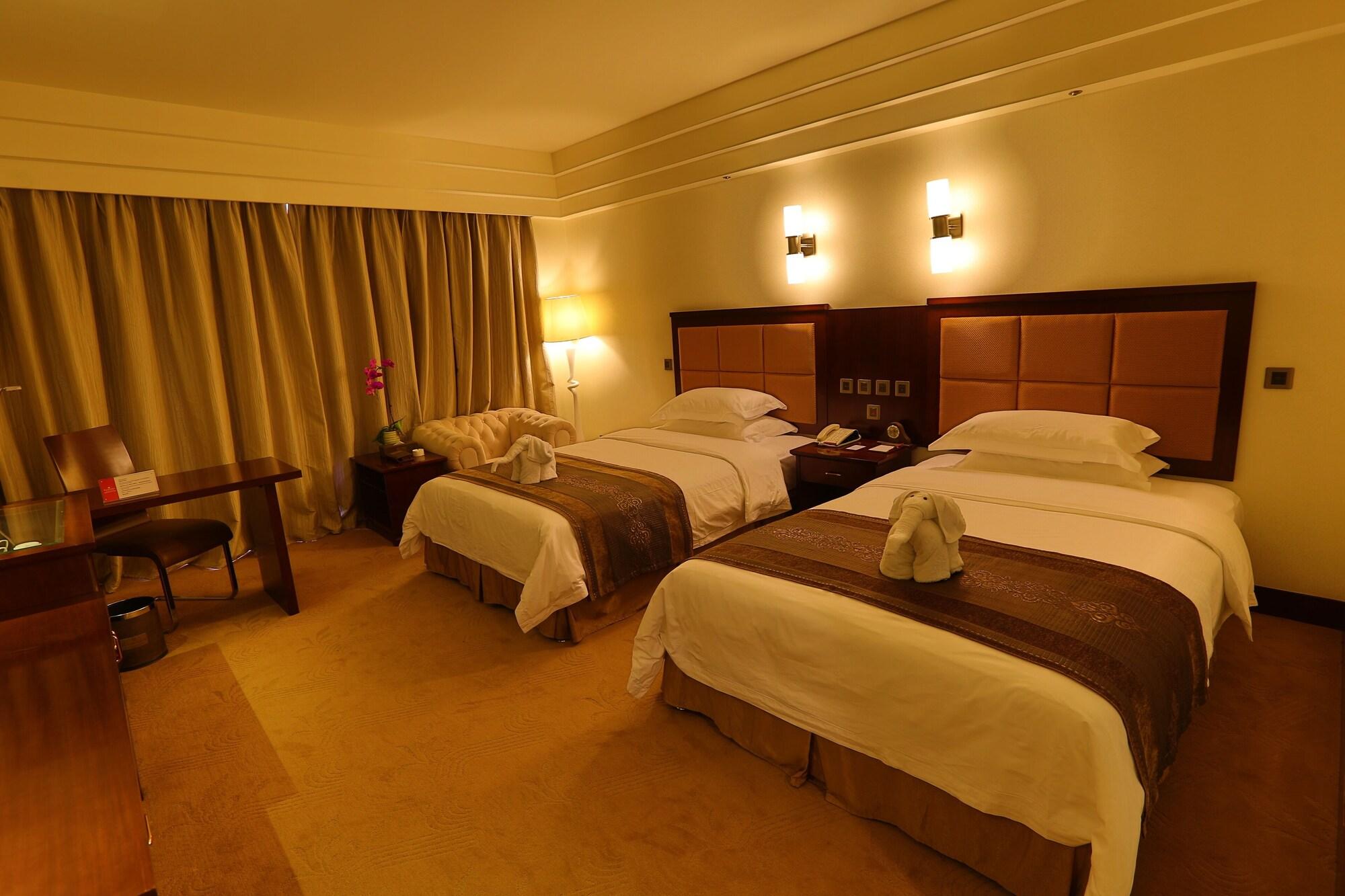 מלון Ramada Chengdu North מראה חיצוני תמונה